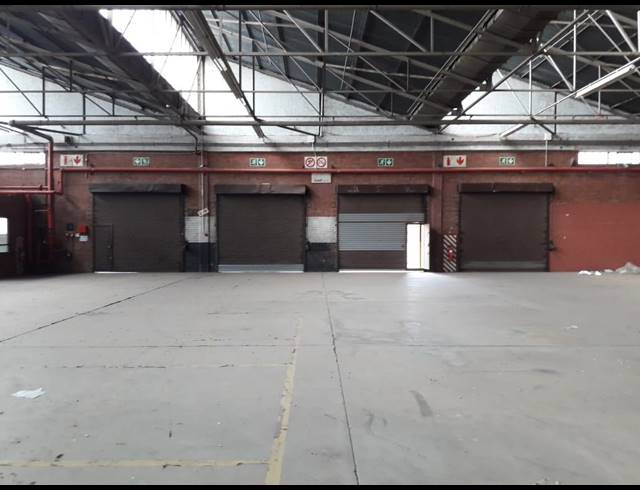 7,000M² WAREHOUSE TO LET IN LONGDALE